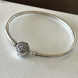 Pandora Disney Beauty & the Beast Bangle - small